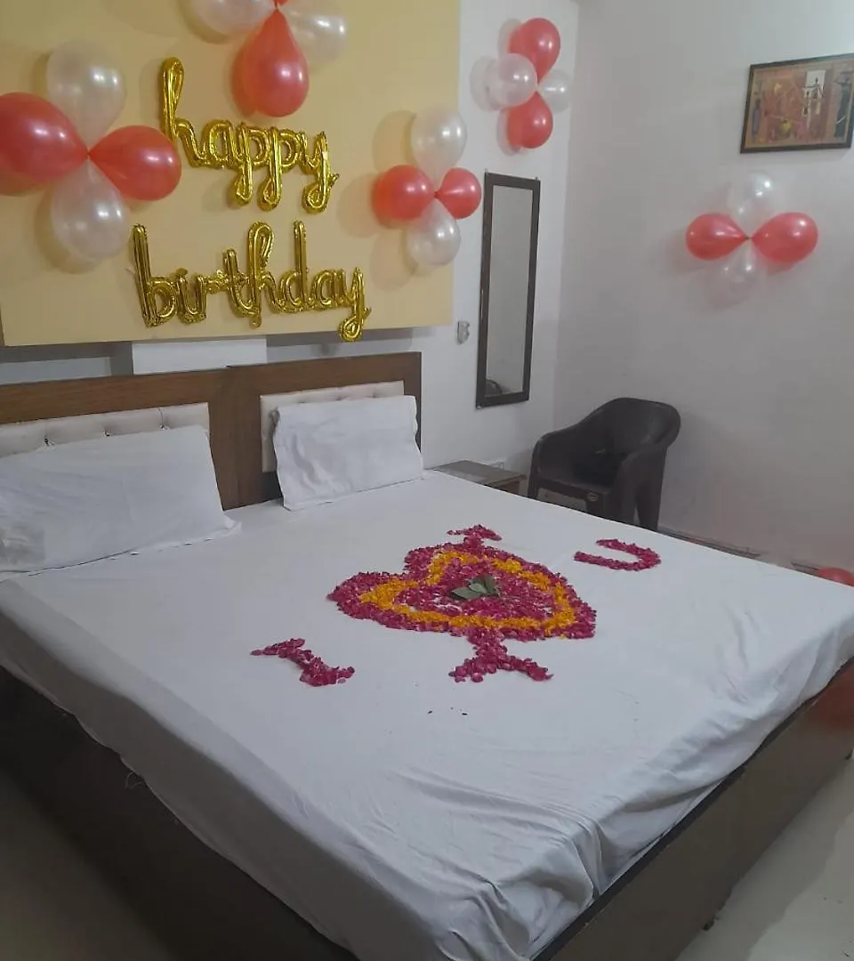 Surya Palace Hotel New Delhi 3*,