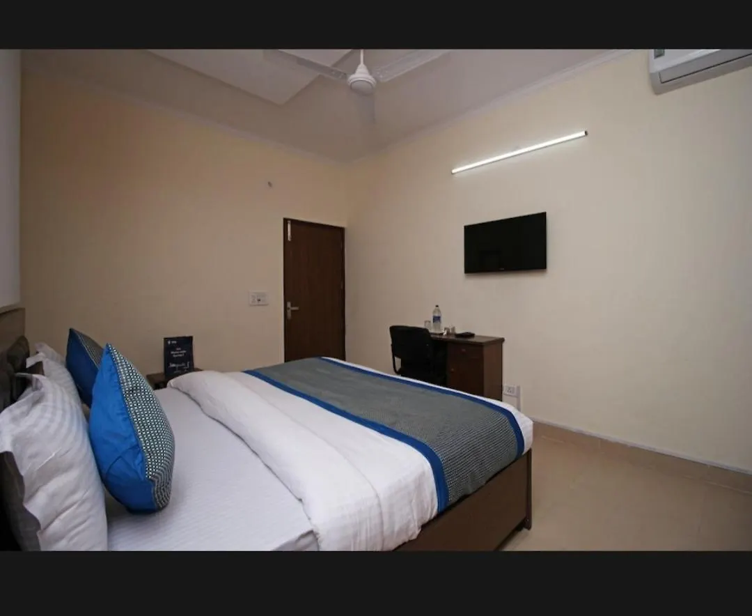 Surya Palace Hotel New Delhi