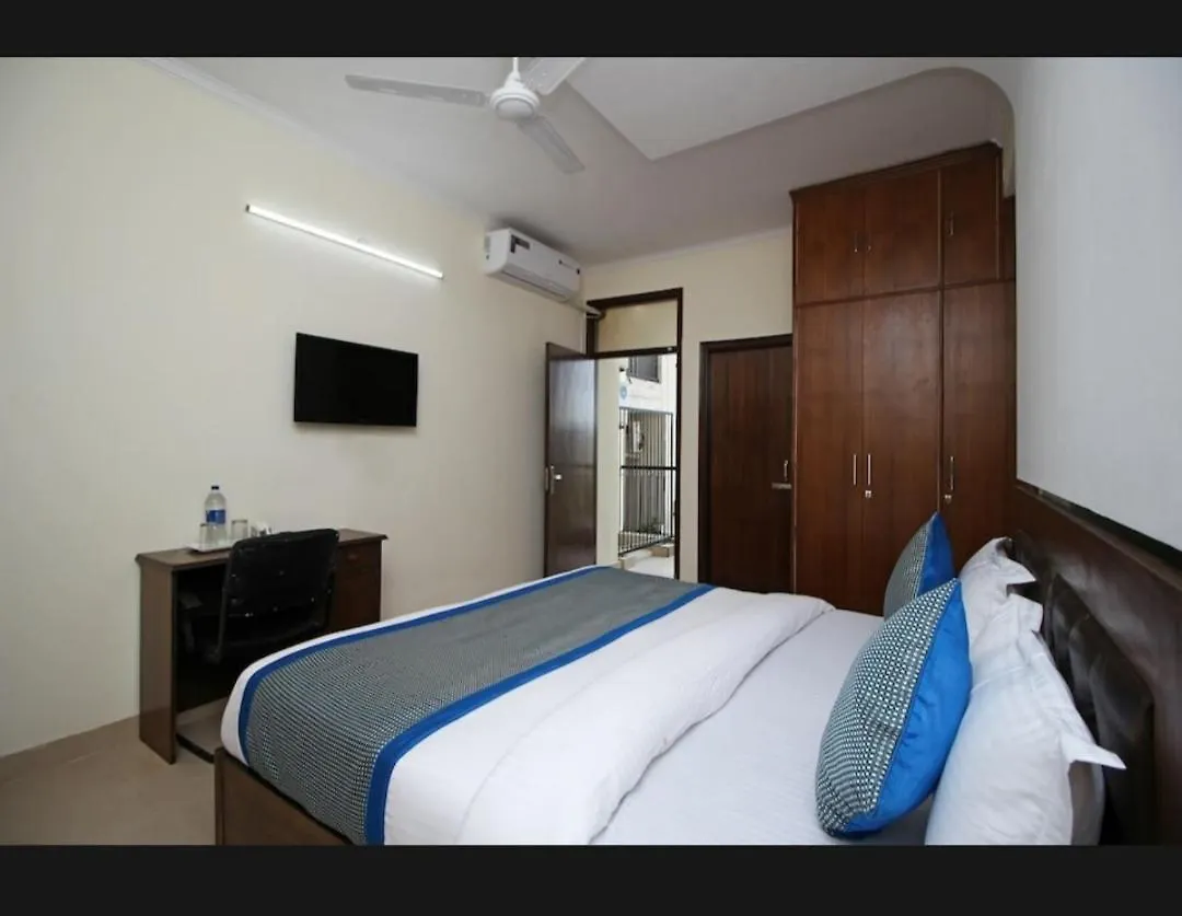 Surya Palace Hotel New Delhi